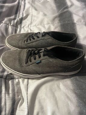 Vans Men’s Charcoal Canvas Low-Top Sneakers